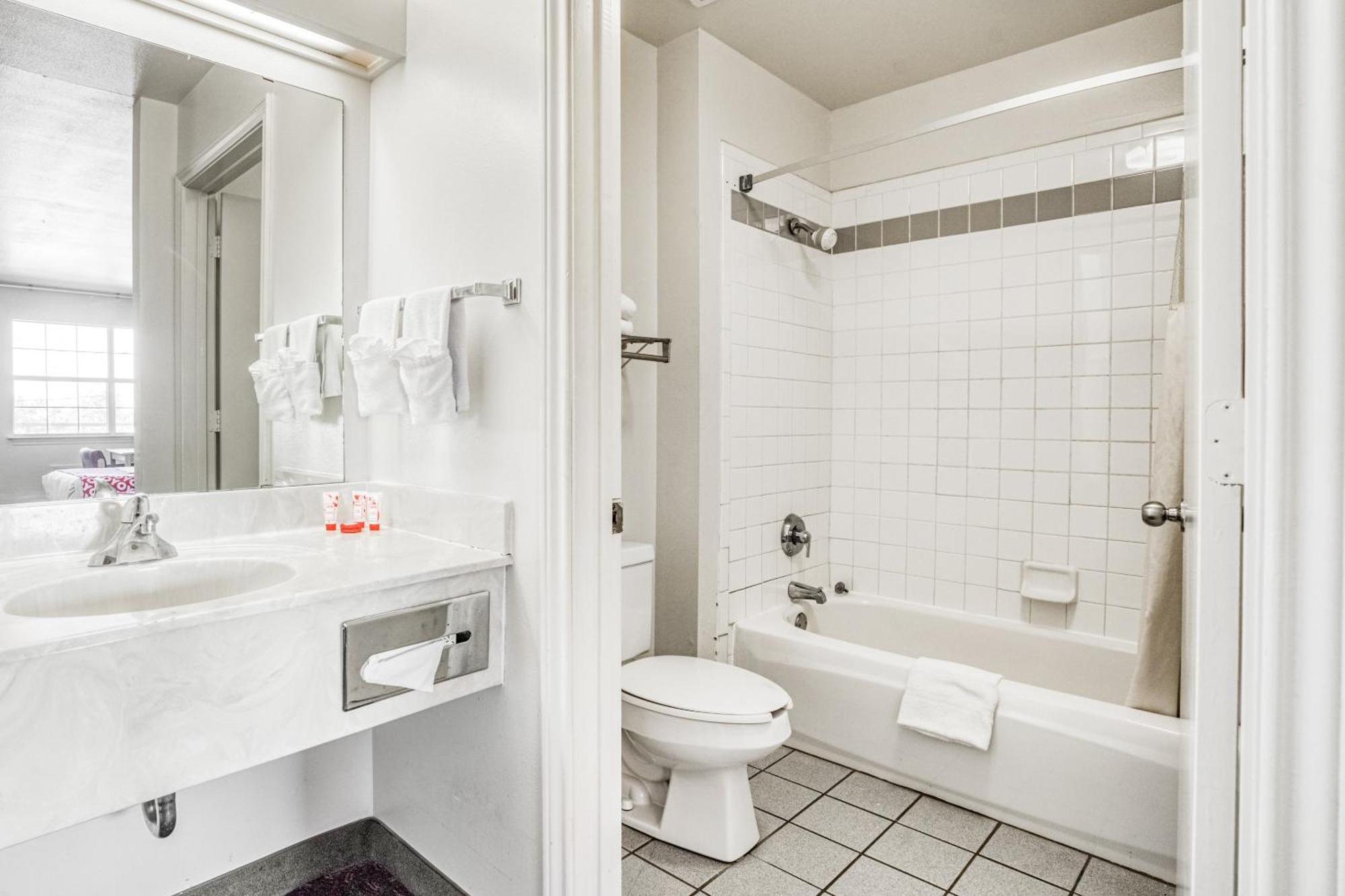 Oyo Hotel Wichita Falls I-44 Sheppard Airforce Εξωτερικό φωτογραφία