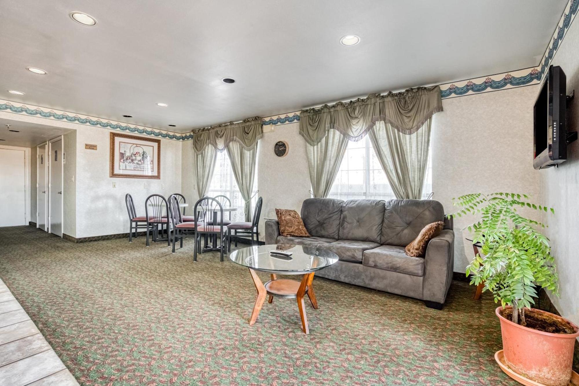 Oyo Hotel Wichita Falls I-44 Sheppard Airforce Εξωτερικό φωτογραφία